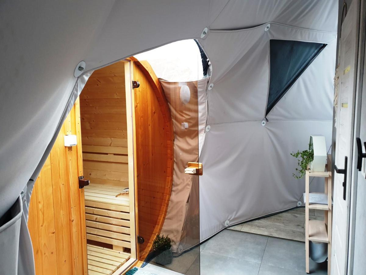 Hotel Podniebny Glamping Borsk Exterior foto